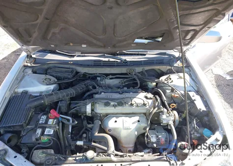 2002 Honda Accord 2.3 Ex z USA, uszkodzony, nr VIN 1HGCG32582A027092